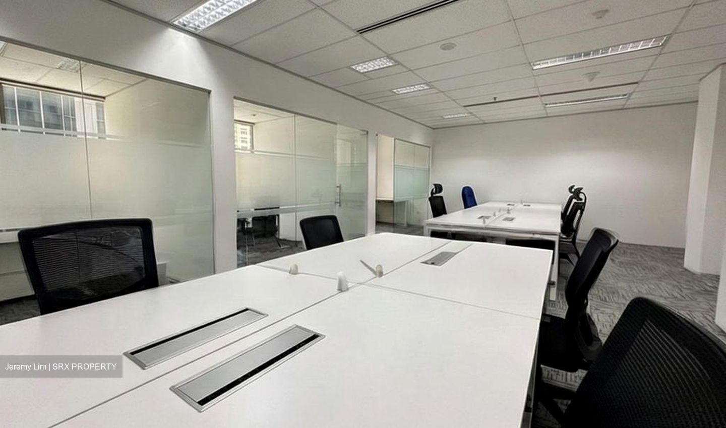 Robinson 112 (D1), Office #528916351